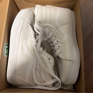 Vans Sk8-Hi True White Sneaker Skate Shoes-High Top-NEW Men-4 Women-5.5 Unisex